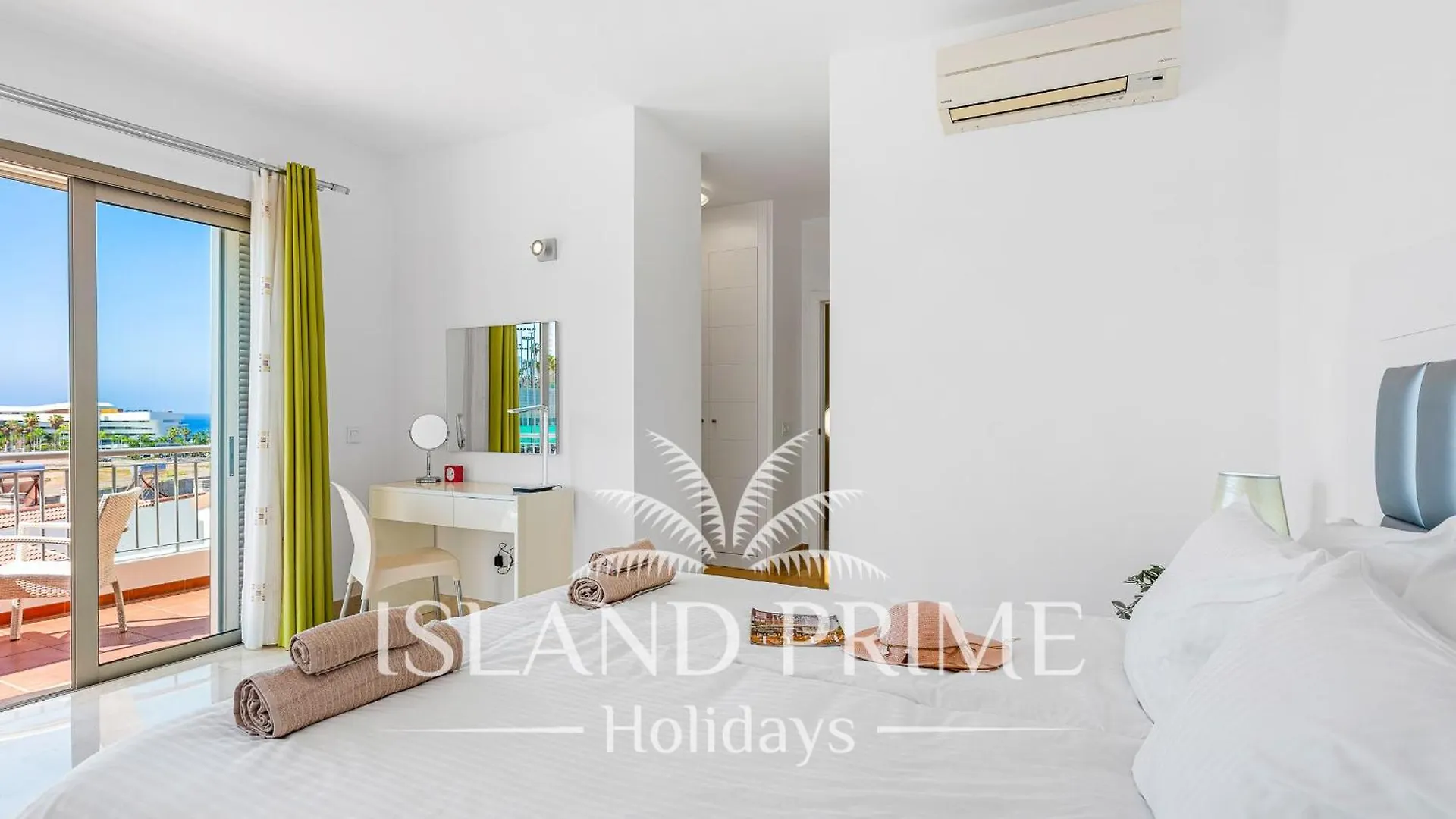 Family Home In Luxury Complex In La Caleta Mg5 アデヘ スペイン