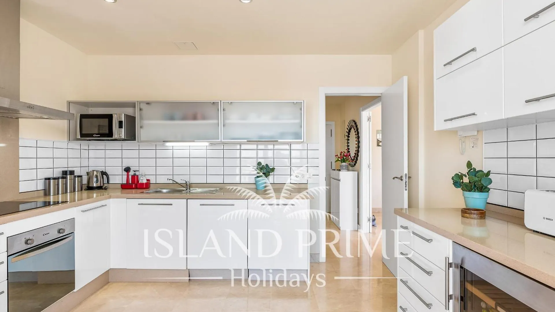 Family Home In Luxury Complex In La Caleta Mg5 アデヘ アパート