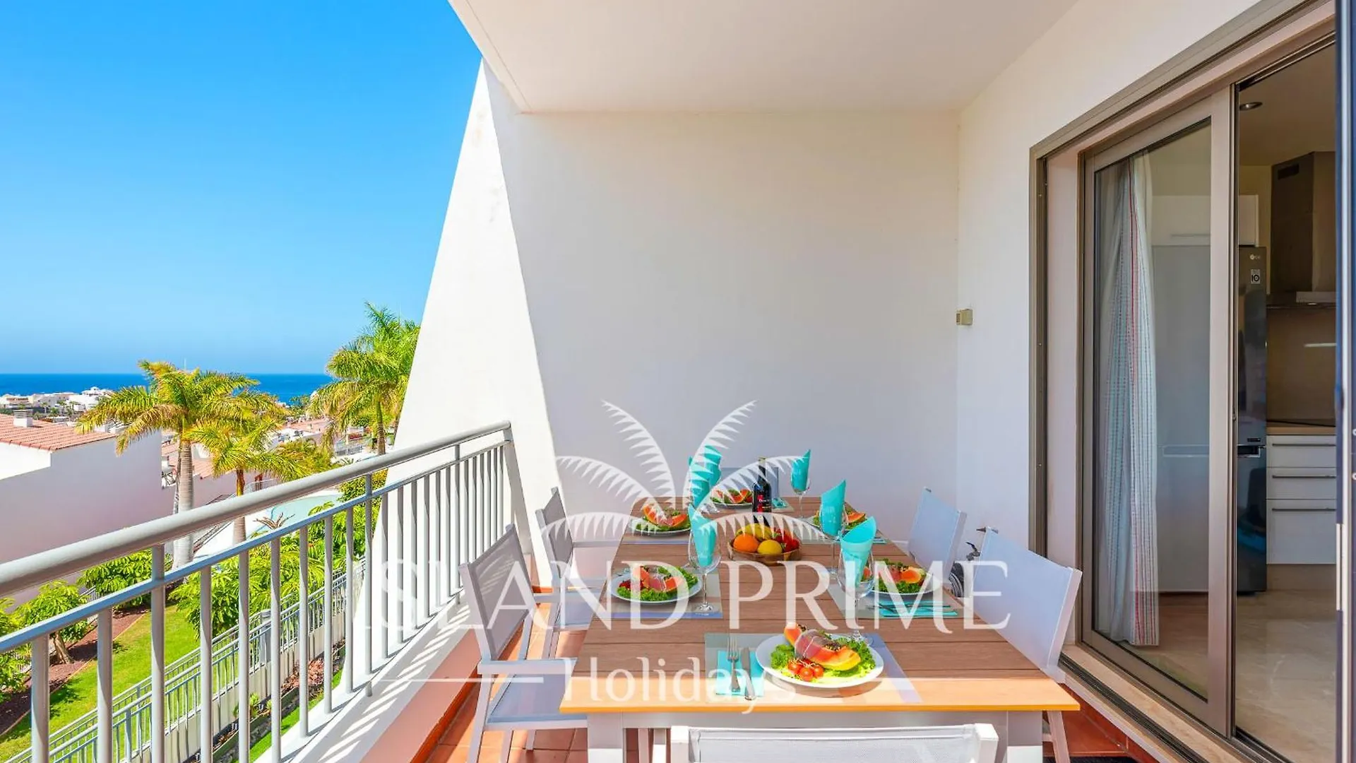 Family Home In Luxury Complex In La Caleta Mg5 アデヘ
