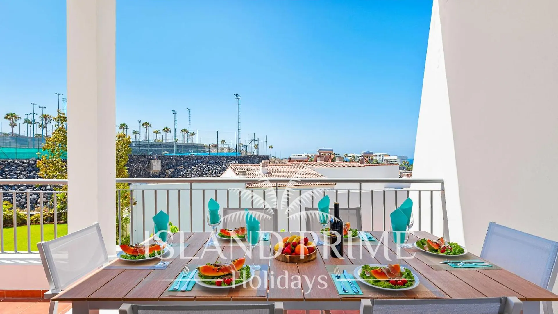 Family Home In Luxury Complex In La Caleta Mg5 アデヘ 0*,  スペイン